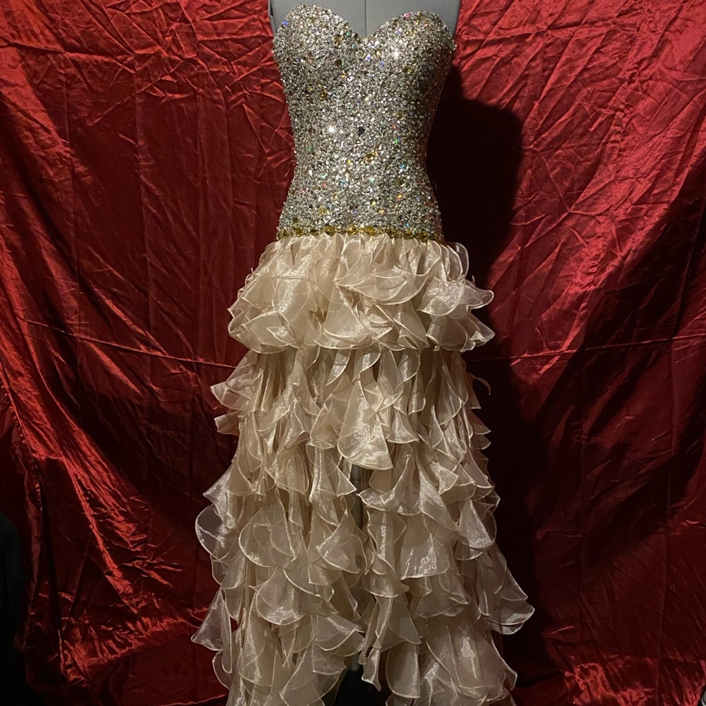 Sherri hill prom dress